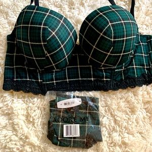 Green and black plaid set 36DD & small cheeky